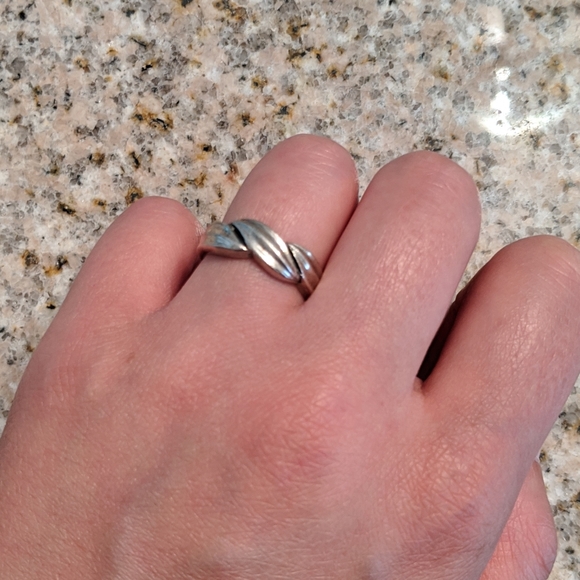 925 Sterling Silver Twist Ring - Picture 4 of 4